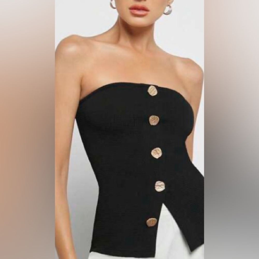 Chic Black Strapless Buttoned Women's Blouse